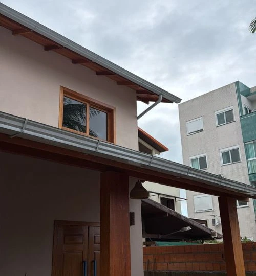 Instalação de calhas 1